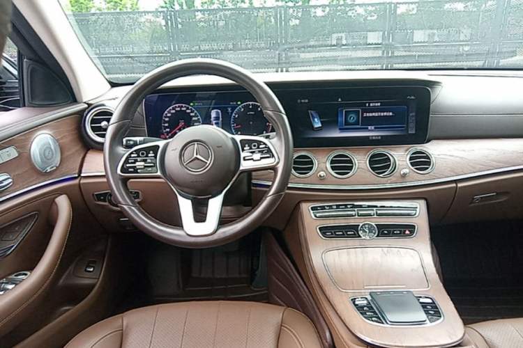 Used Mercedes-Benz E-Class 2020 E 300 L Luxury Model Steering Wheel