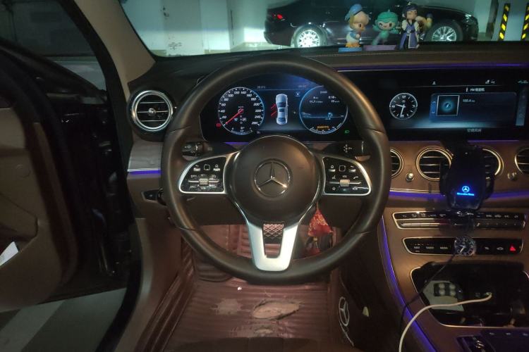 Used Mercedes-Benz E-Class 2020 Restyled E 300 L Exclusive Edition Steering Wheel