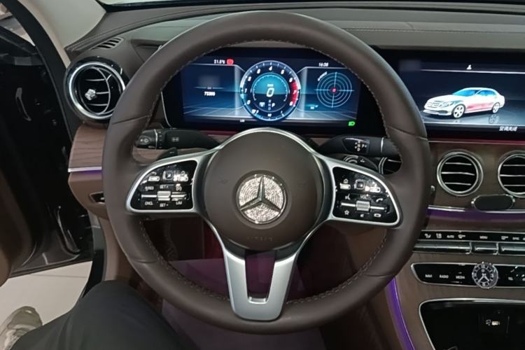 Used Mercedes-Benz E-Class 2020 Restyled E 300 L Exclusive Edition Steering Wheel