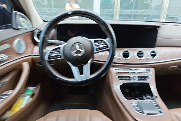 Used Mercedes-Benz E-Class 2020 Restyled E 300 L Exclusive Edition Steering Wheel