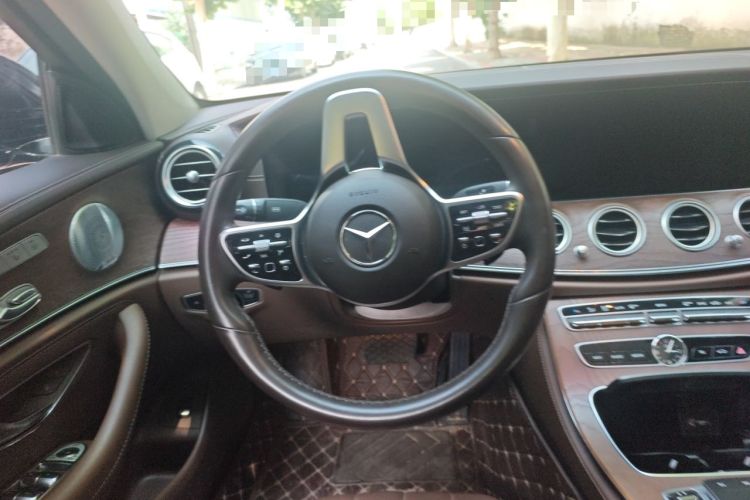 Used Mercedes-Benz E-Class 2020 Restyled E 300 L Exclusive Edition Steering Wheel