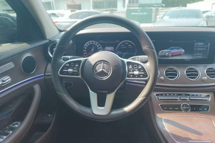 Used Mercedes-Benz E-Class 2020 E 300 L Stylish Model Steering Wheel
