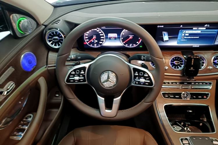 Used Mercedes-Benz E-Class 2020 Facelift E 300 L Stylish Edition Steering Wheel