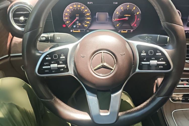 Used Mercedes-Benz E-Class 2020 E 300 L Luxury Model Steering Wheel
