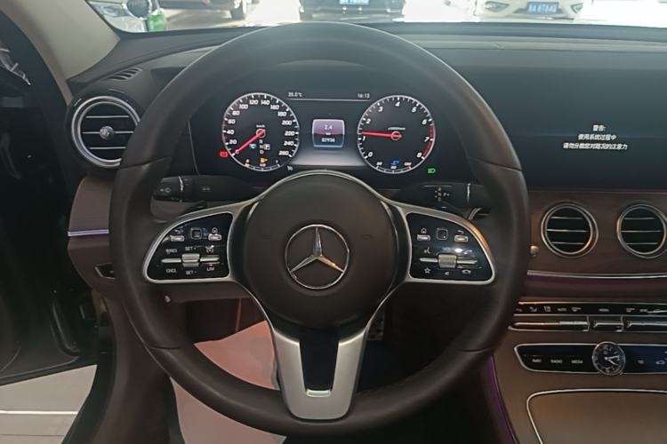 Used Mercedes-Benz E-Class 2020 Restyled E 300 L Exclusive Edition Steering Wheel