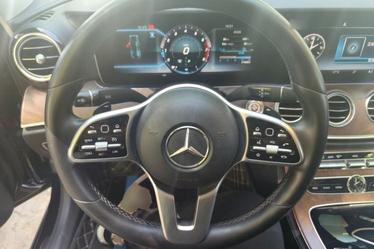 Used Mercedes-Benz E-Class 2020 E 300 L Luxury Model Steering Wheel