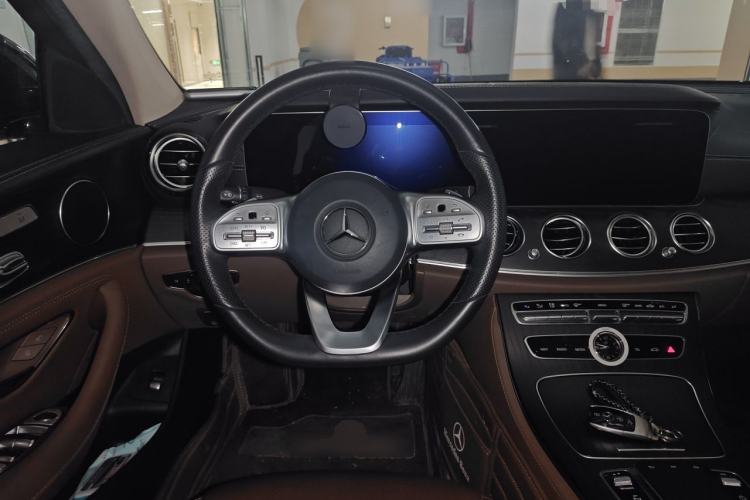 Used Mercedes-Benz E-Class 2020 Restyled E 300 L Sporty and Stylish Edition Steering Wheel