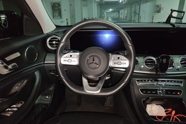 Used Mercedes-Benz E-Class 2020 Restyled E 300 L Sporty and Stylish Edition Steering Wheel