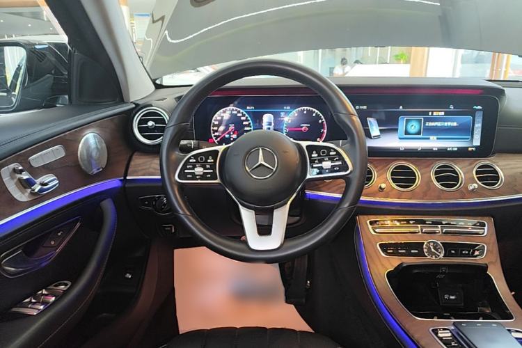 Used Mercedes-Benz E-Class 2020 Restyled E 300 L Exclusive Edition Steering Wheel