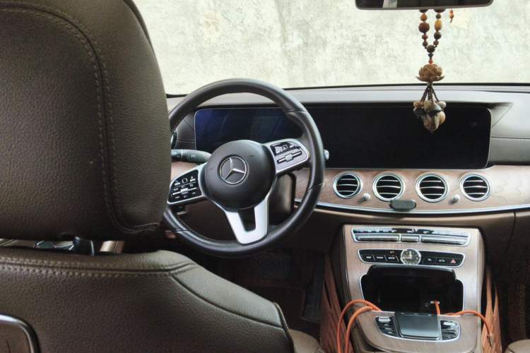 Used Mercedes-Benz E-Class 2020 E 300 L Luxury Model Steering Wheel