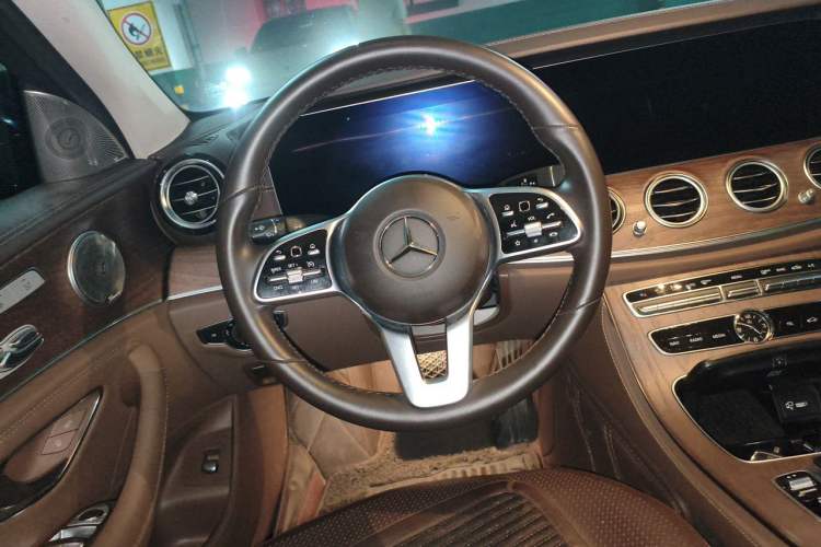 Used Mercedes-Benz E-Class 2020 Facelift E 300 L Stylish Edition Steering Wheel