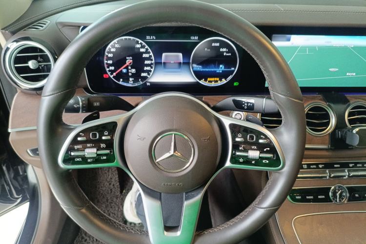 Used Mercedes-Benz E-Class 2020 Restyled E 300 L Exclusive Edition Steering Wheel