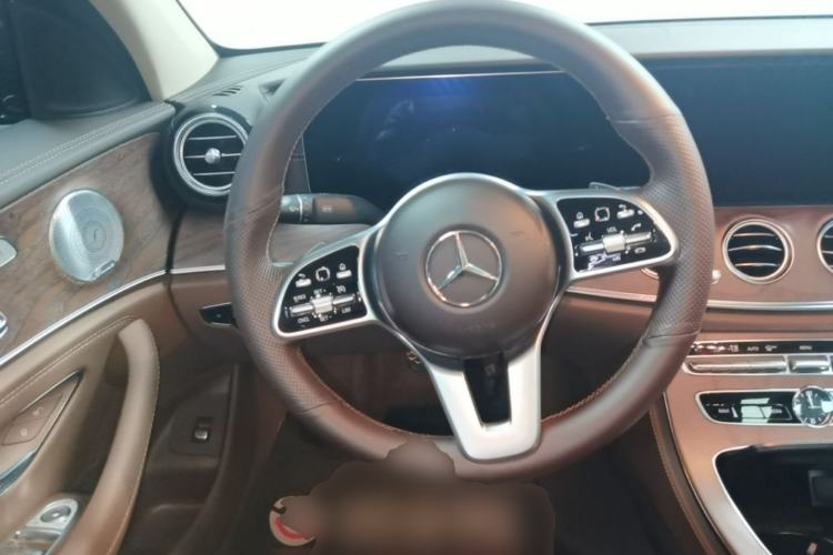 Used Mercedes-Benz E-Class 2020 Restyled E 300 L Exclusive Edition Steering Wheel