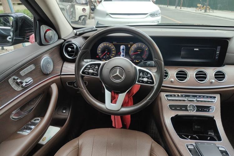 Used Mercedes-Benz E-Class 2020 Facelift E 300 L Stylish Edition Steering Wheel