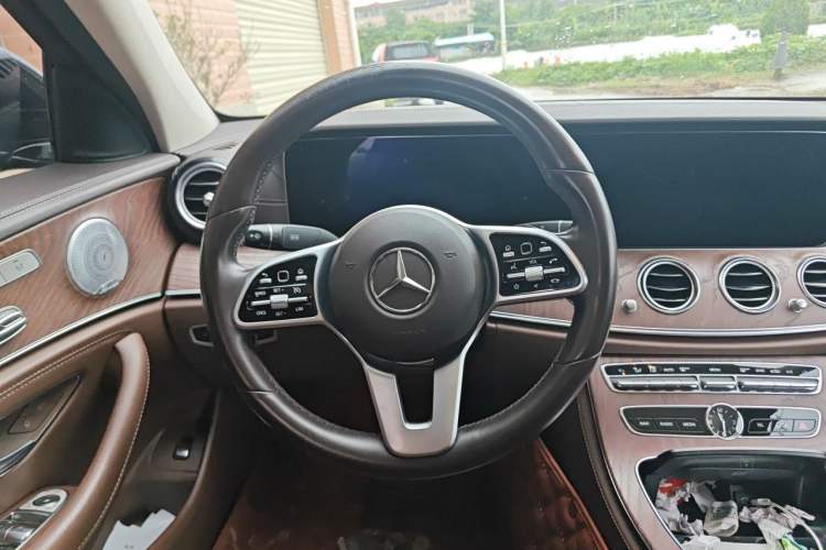 Used Mercedes-Benz E-Class 2020 E 300 L Luxury Model Steering Wheel