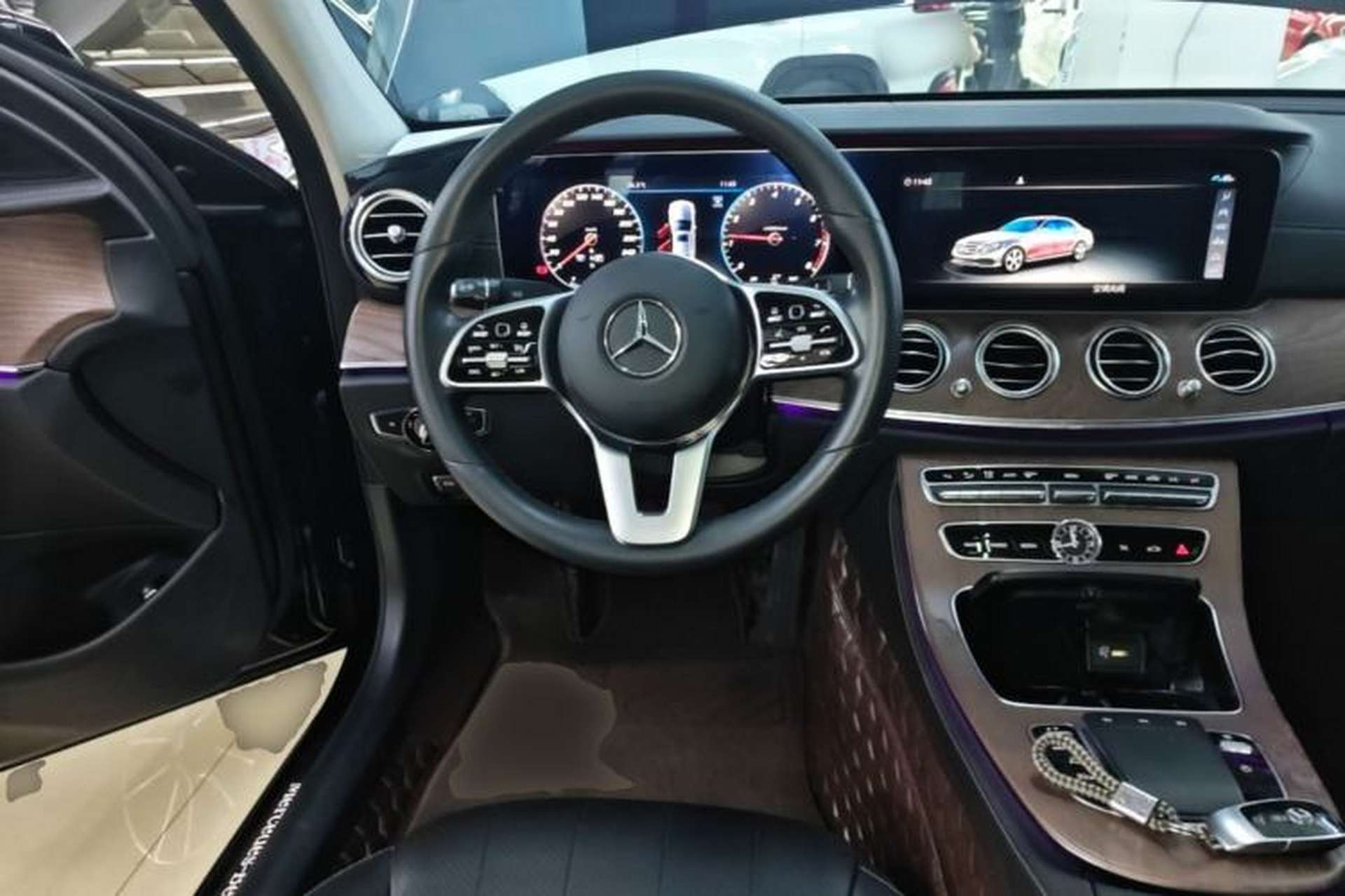 Used Mercedes-Benz E-Class 2020 Facelift E 300 L Stylish Edition Steering Wheel
