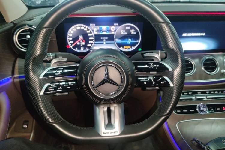 Used Mercedes-Benz E-Class 2020 E 300 L Luxury Model Steering Wheel