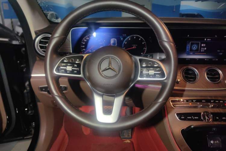 Used Mercedes-Benz E-Class 2020 Facelift E 300 L Stylish Edition Steering Wheel