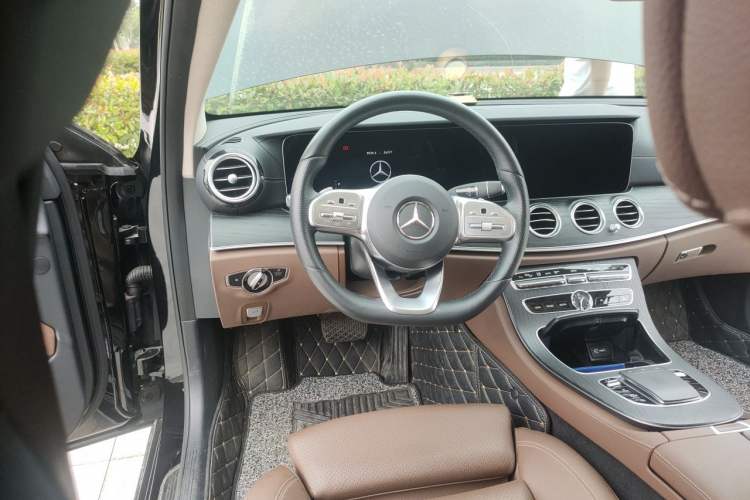 Used Mercedes-Benz E-Class 2020 Facelift E 260 L Sport Edition Steering Wheel