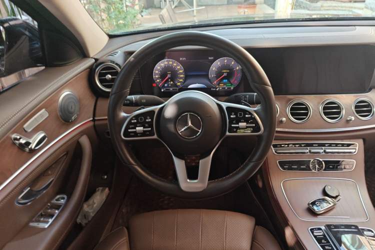 Used Mercedes-Benz E-Class 2020 E 260 L Steering Wheel
