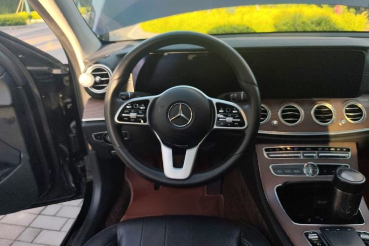 Used Mercedes-Benz E-Class 2020 Facelift E 300 L Stylish Edition Steering Wheel