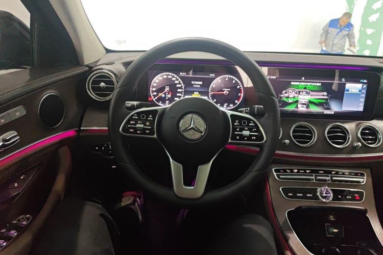 Used Mercedes-Benz E-Class 2020 Facelift E 300 L Stylish Edition Steering Wheel