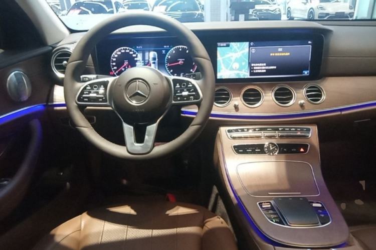 Used Mercedes-Benz E-Class 2020 E 300 L Luxury Model Steering Wheel