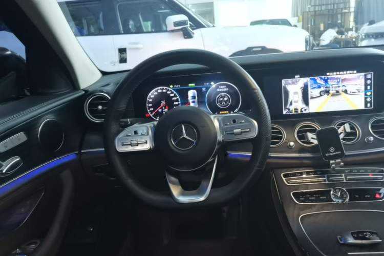 Used Mercedes-Benz E-Class 2020 E 260 L Sport 4MATIC Steering Wheel