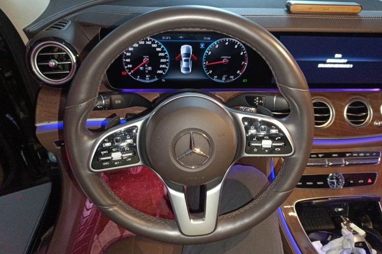 Used Mercedes-Benz E-Class 2020 Restyled E 300 L Exclusive Edition Steering Wheel