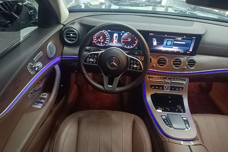Used Mercedes-Benz E-Class 2020 E 300 L Luxury Model Steering Wheel