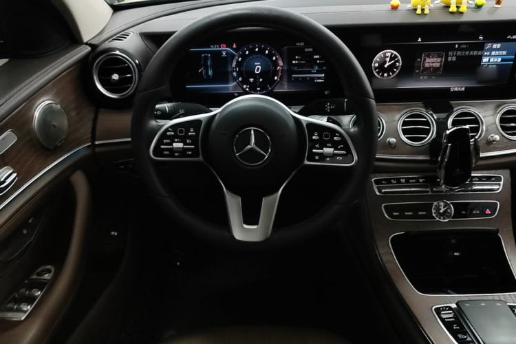 Used Mercedes-Benz E-Class 2020 E 300 L Stylish Model Steering Wheel
