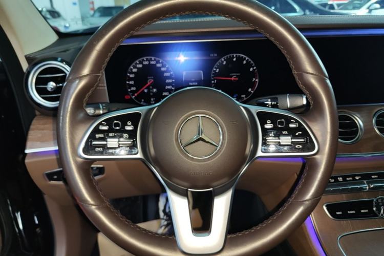 Used Mercedes-Benz E-Class 2020 E 300 L Luxury Model Steering Wheel