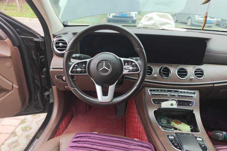 Used Mercedes-Benz E-Class 2020 E 300 L Luxury Model Steering Wheel