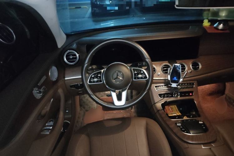 Used Mercedes-Benz E-Class 2020 E 300 L Luxury Model Steering Wheel