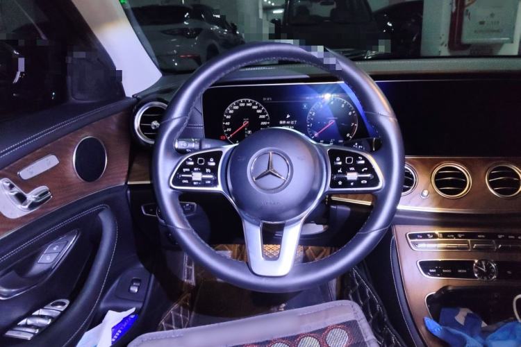 Used Mercedes-Benz E-Class 2020 Facelift E 300 L Stylish Edition Steering Wheel