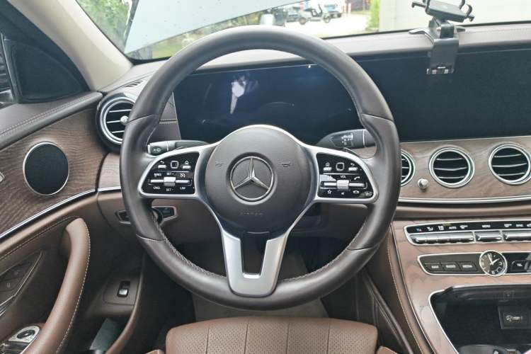 Used Mercedes-Benz E-Class 2020 E 260 L 4MATIC Steering Wheel