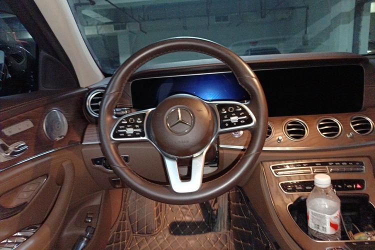 Used Mercedes-Benz E-Class 2020 Restyled E 300 L Exclusive Edition Steering Wheel