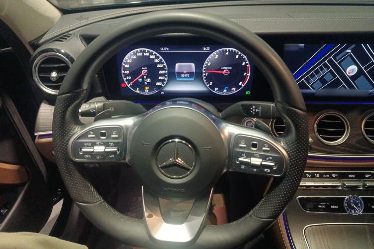 Used Mercedes-Benz E-Class 2020 Restyled E 300 L Sporty and Stylish Edition Steering Wheel