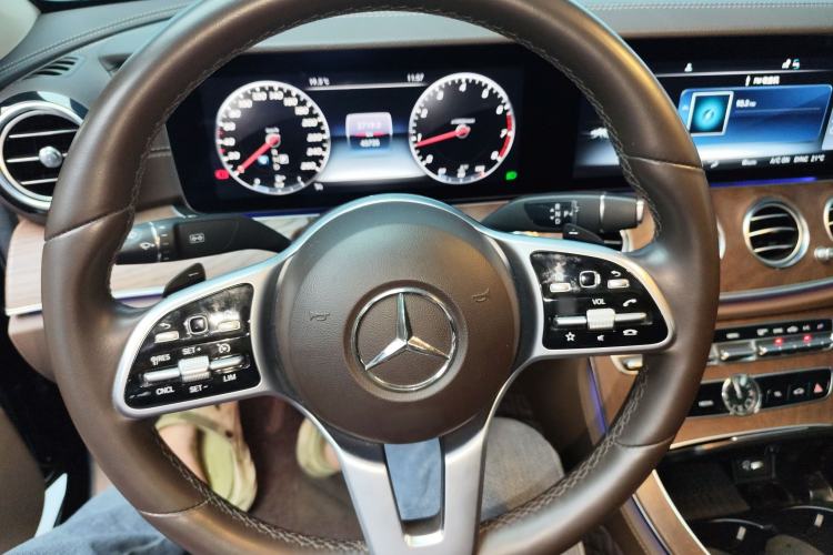 Used Mercedes-Benz E-Class 2020 E 300 L Luxury Model Steering Wheel