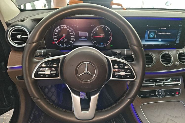Used Mercedes-Benz E-Class 2020 Restyled E 300 L Exclusive Edition Steering Wheel