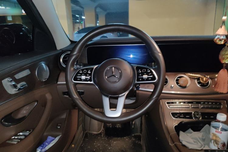 Used Mercedes-Benz E-Class 2020 Restyled E 300 L Exclusive Edition Steering Wheel