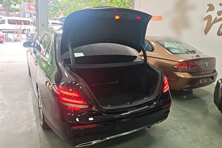 Used Mercedes-Benz E-Class 2020 E 300 L Sport Luxury Edition Trunk