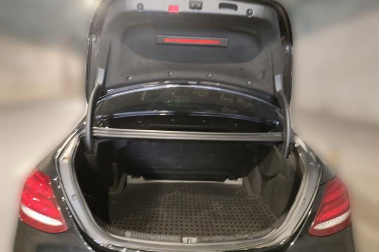 Used Mercedes-Benz E-Class 2020 E 260 L Trunk