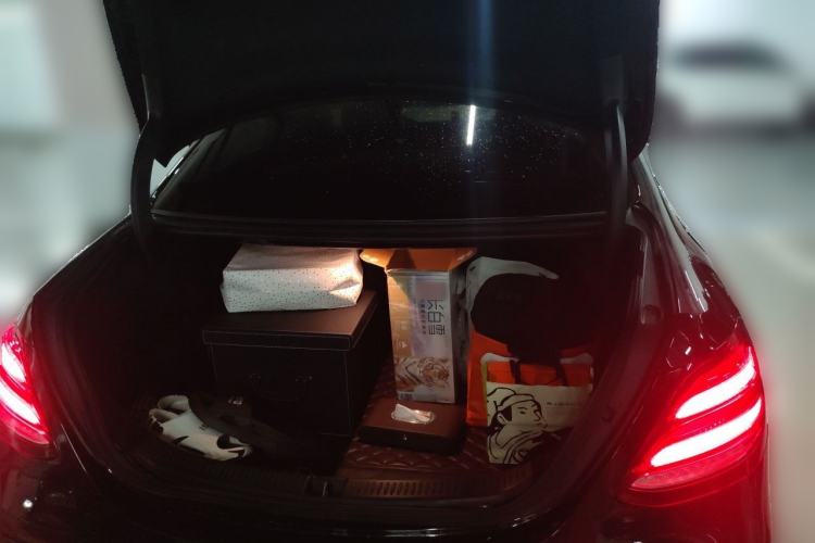 Used Mercedes-Benz E-Class 2020 Restyled E 300 L Exclusive Edition Trunk