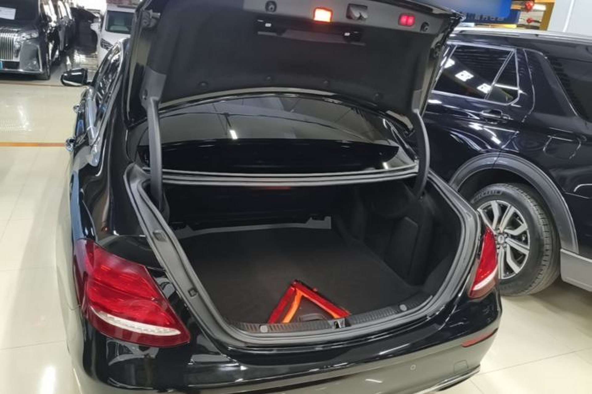 Used Mercedes-Benz E-Class 2020 E 300 L Luxury Model Trunk
