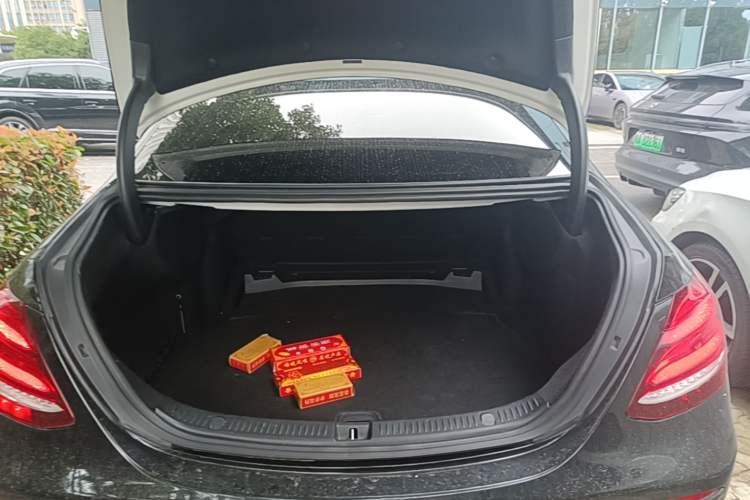 Used Mercedes-Benz E-Class 2020 Facelift E 300 L Stylish Edition Trunk