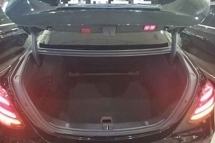 Used Mercedes-Benz E-Class 2020 Restyled E 300 L Sport Exclusive Edition Trunk