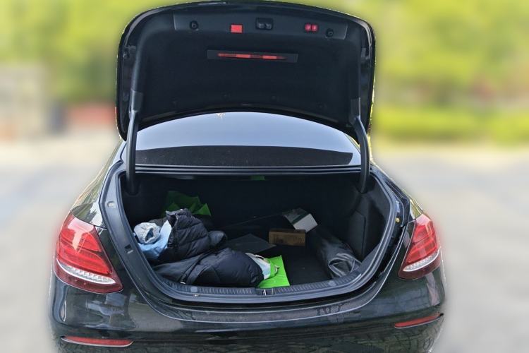 Used Mercedes-Benz E-Class 2020 Restyled E 300 L Exclusive Edition Trunk