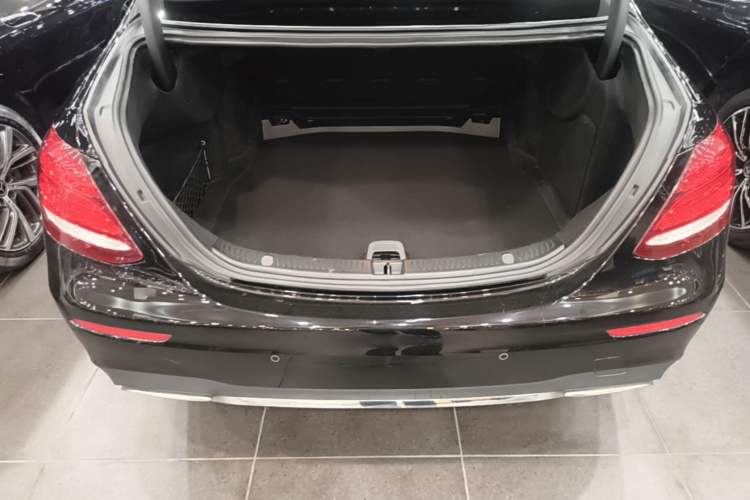Used Mercedes-Benz E-Class 2020 Facelift E 260 L Sport Edition Trunk