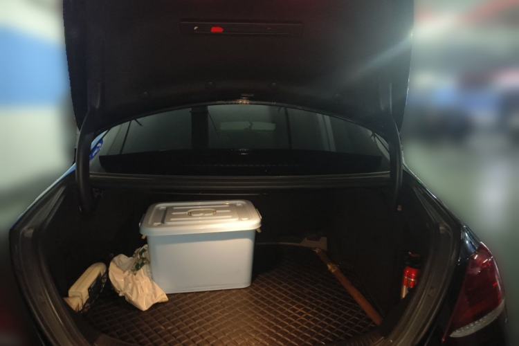 Used Mercedes-Benz E-Class 2020 Restyled E 300 L Exclusive Edition Trunk